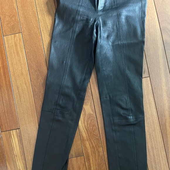 Vince leather pants excellent condition size 6 black with pockets - Picture 1 of 5